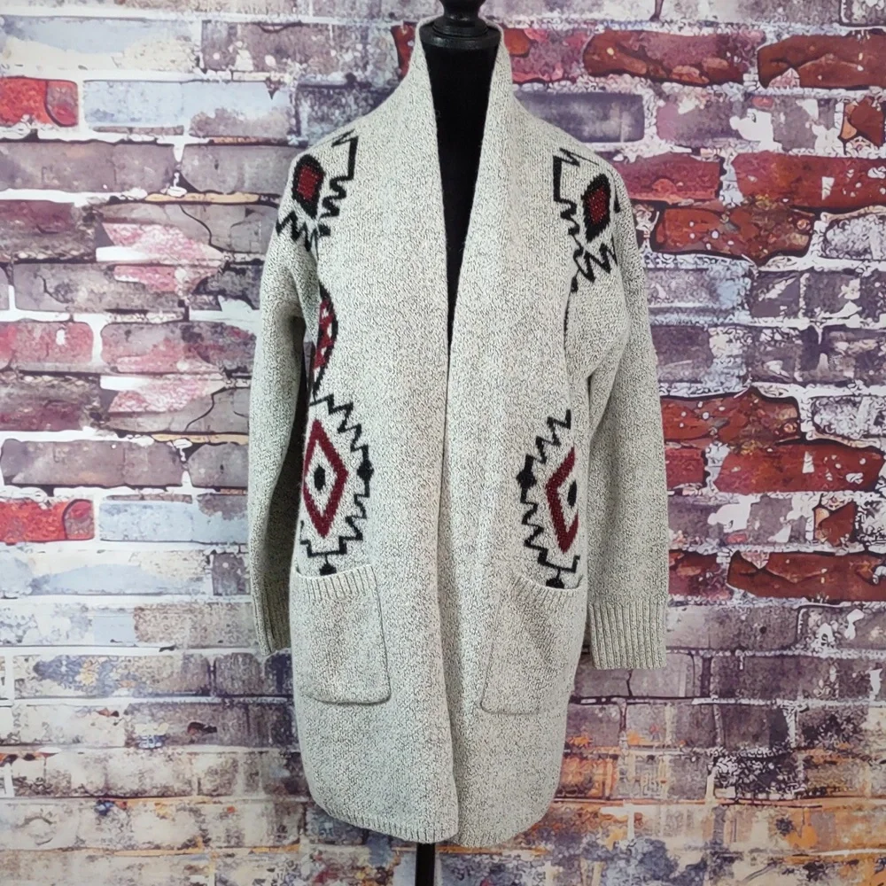 Debut Southwestern Aztec Pattern Cardigan Sweater - Picture 1 of 8